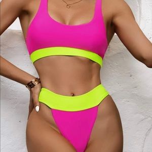 Talla Médium! New never wear!